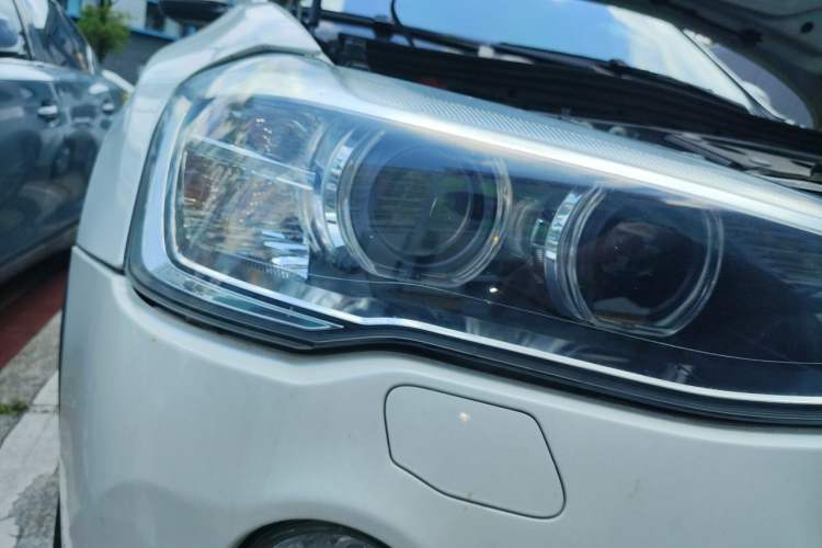 Used BMW X3 2016 sDrive20i Right Front Headlight