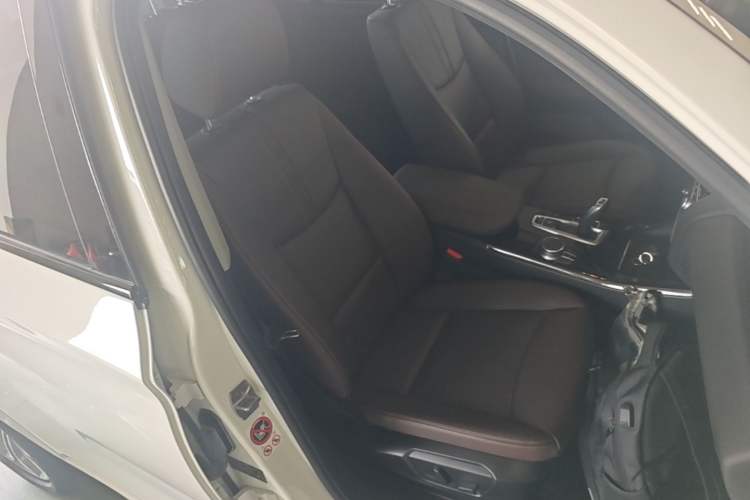 Used BMW X3 2016 xDrive20i M Sport Edition Right Front Seat