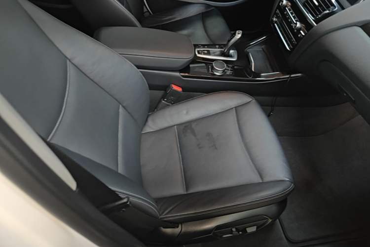 Used BMW X3 2016 xDrive20i M Sport Edition Right Front Seat