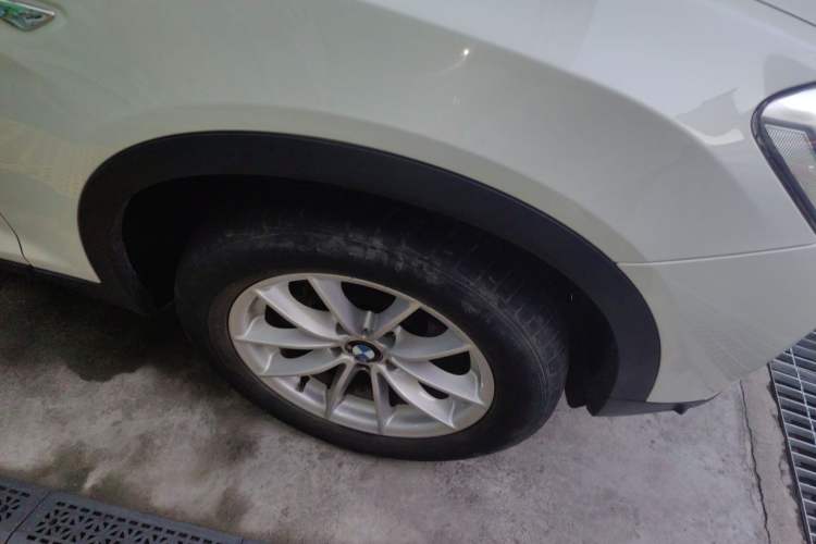 Used BMW X3 2016 sDrive20i Right Front Wheel Hub