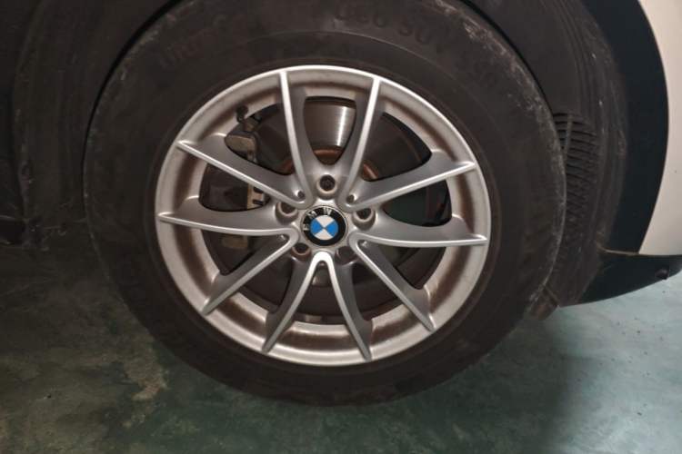 Used BMW X3 2016 sDrive20i Right Front Wheel Hub