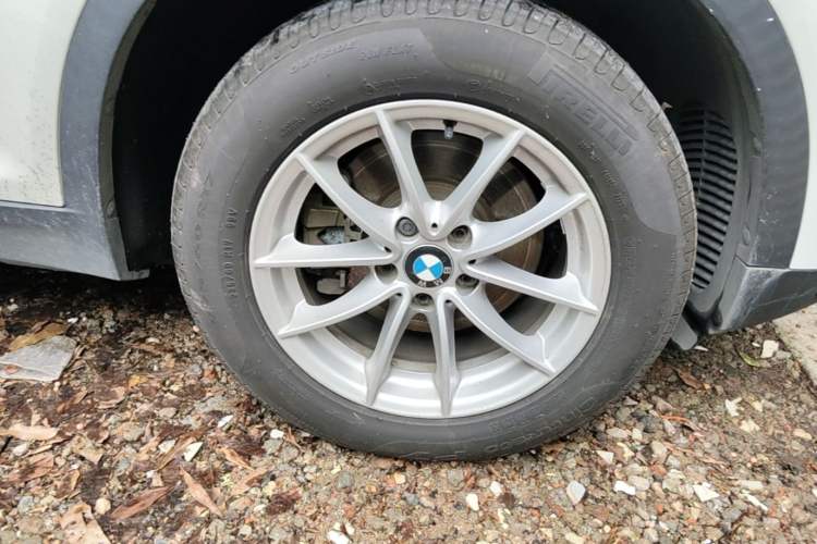 Used BMW X3 2016 sDrive20i Right Front Wheel Hub