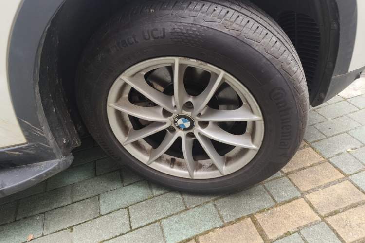 Used BMW X3 2016 sDrive20i Right Front Wheel Hub