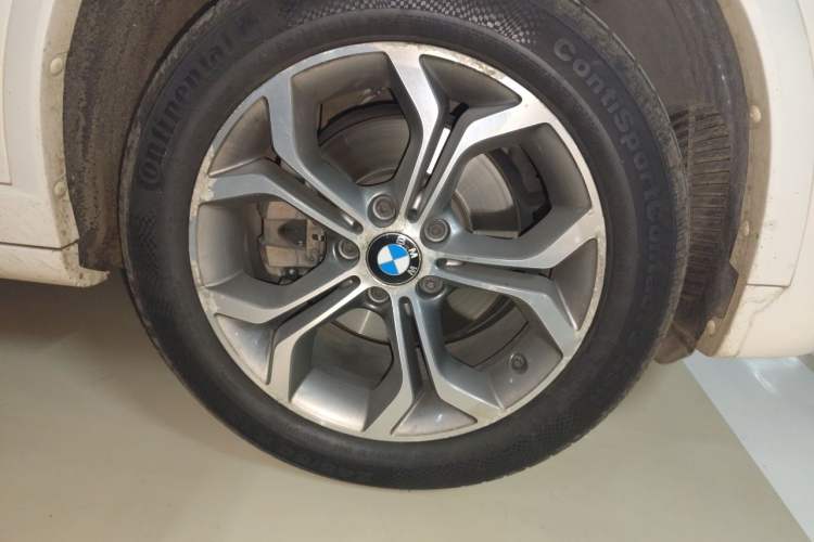 Used BMW X3 2016 xDrive20i M Sport Edition Right Front Wheel Hub