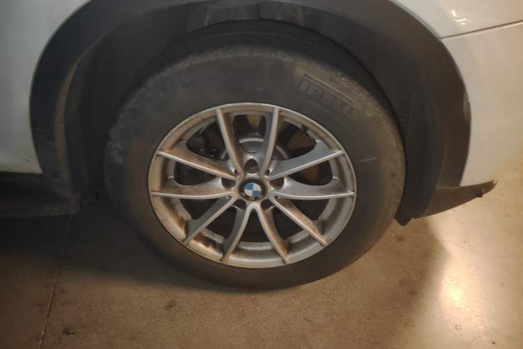 Used BMW X3 2016 sDrive20i Right Front Wheel Hub