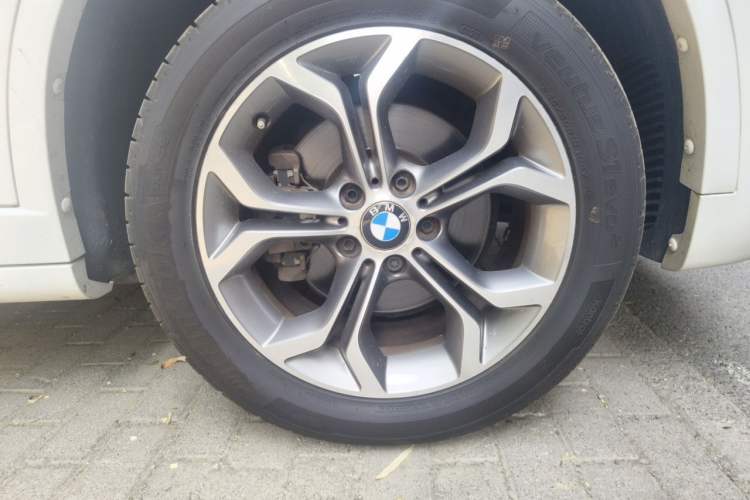 Used BMW X3 2016 xDrive20i M Sport Edition Right Front Wheel Hub