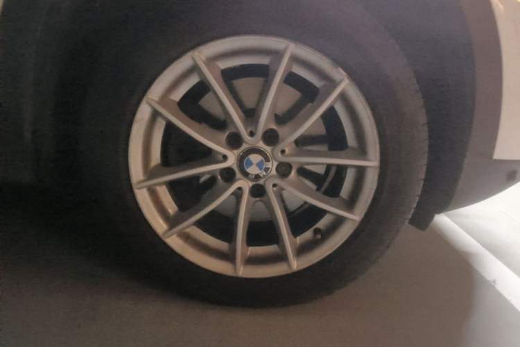 Used BMW X3 2016 sDrive20i Right Front Wheel Hub