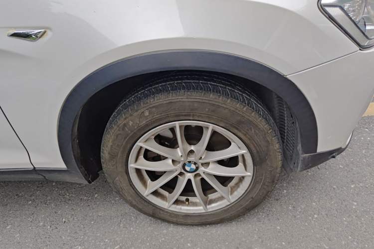 Used BMW X3 2016 sDrive20i Right Front Wheel Hub