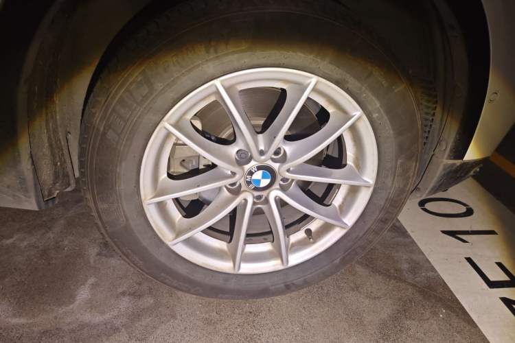 Used BMW X3 2016 sDrive20i Right Front Wheel Hub