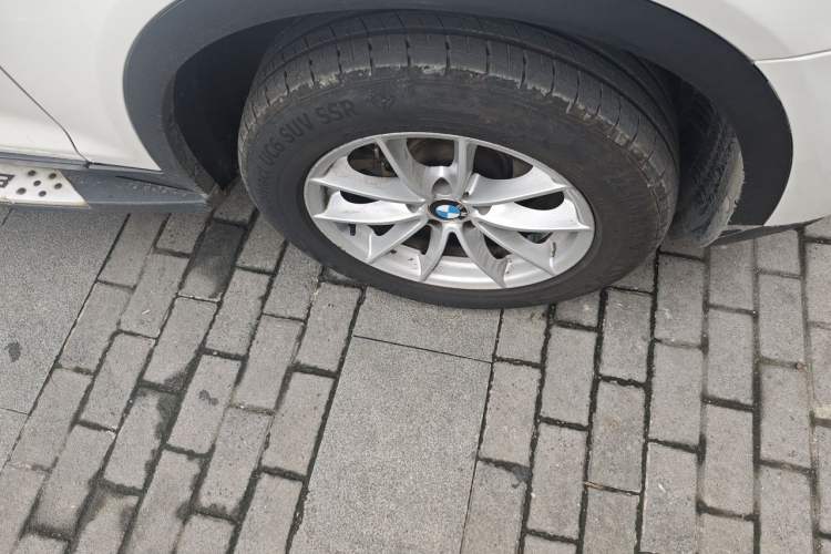Used BMW X3 2016 sDrive20i Right Front Wheel Hub
