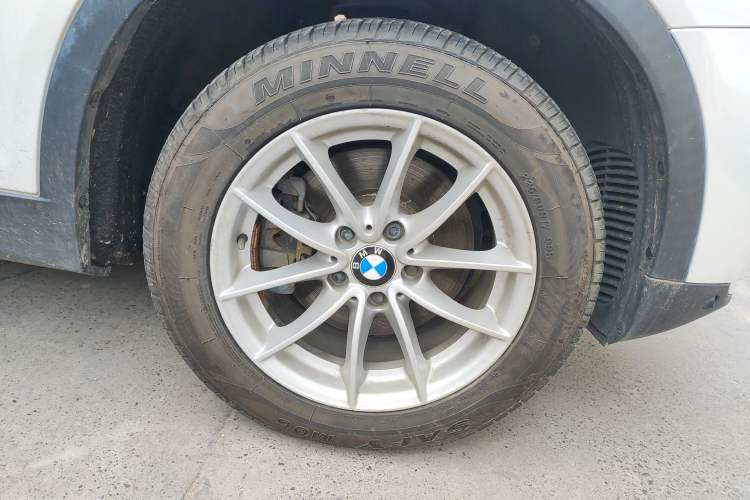 Used BMW X3 2016 sDrive20i Right Front Wheel Hub