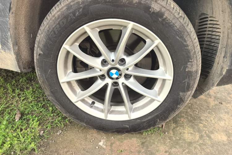 Used BMW X3 2016 sDrive20i Right Front Wheel Hub