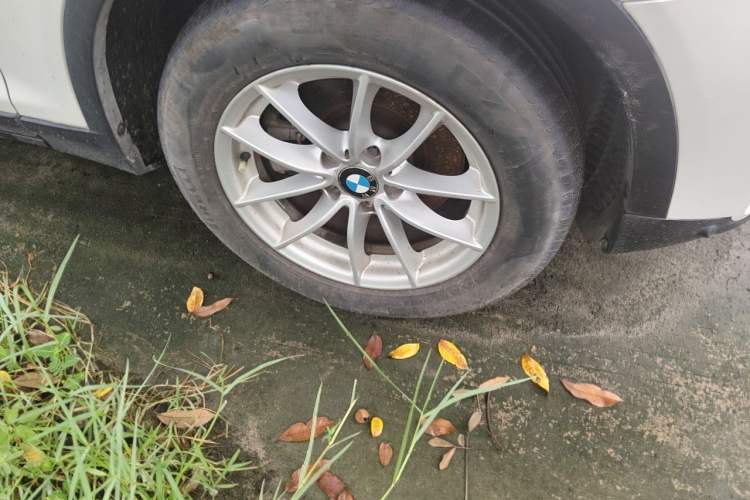 Used BMW X3 2016 sDrive20i Right Front Wheel Hub