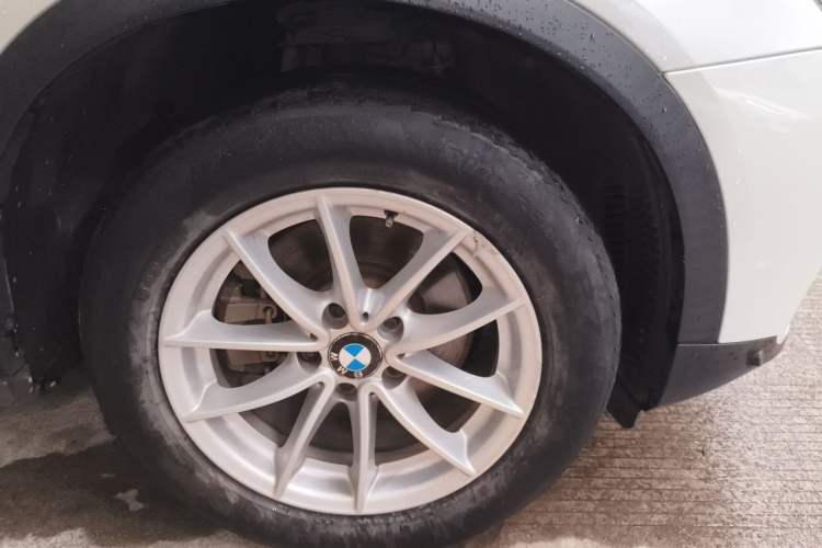 Used BMW X3 2016 sDrive20i Right Front Wheel Hub