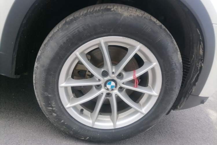 Used BMW X3 2016 sDrive20i Right Front Wheel Hub