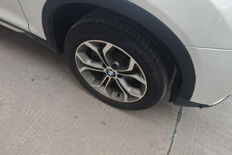 Used BMW X3 2016 sDrive20i Right Front Wheel Hub