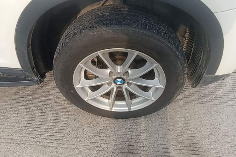 Used BMW X3 2016 sDrive20i Right Front Wheel Hub