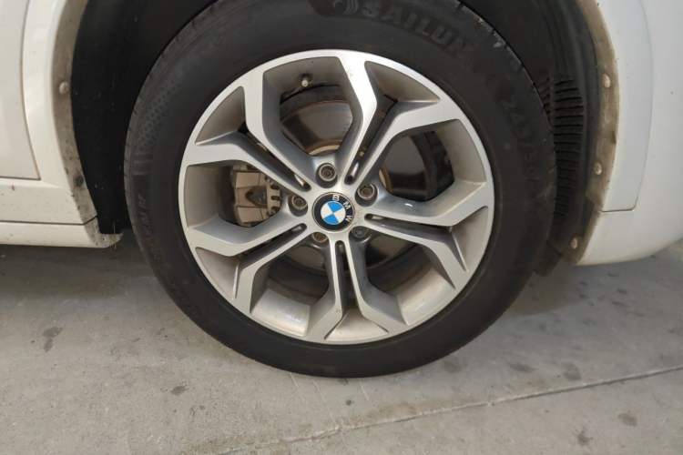 Used BMW X3 2016 xDrive20i M Sport Edition Right Front Wheel Hub