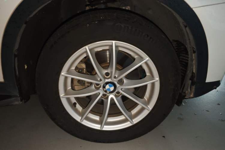Used BMW X3 2016 sDrive20i Right Front Wheel Hub