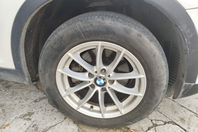 Used BMW X3 2016 sDrive20i Right Front Wheel Hub