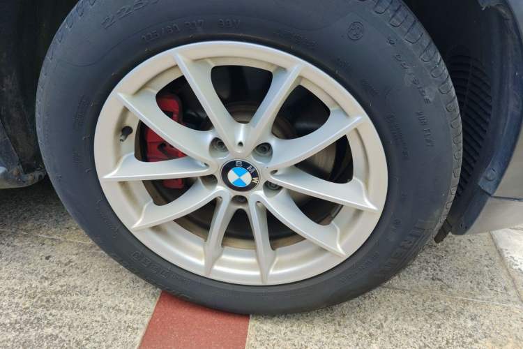 Used BMW X3 2016 sDrive20i Right Front Wheel Hub