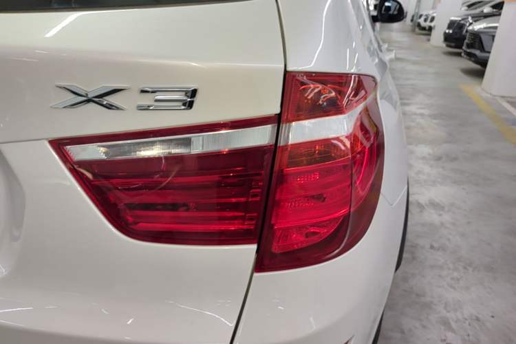 Used BMW X3 2016 sDrive20i Right Rear Taillight