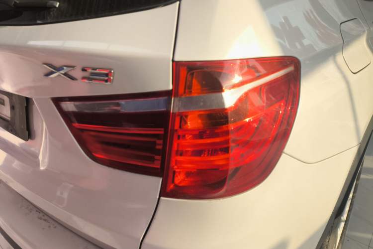Used BMW X3 2016 sDrive20i Right Rear Taillight
