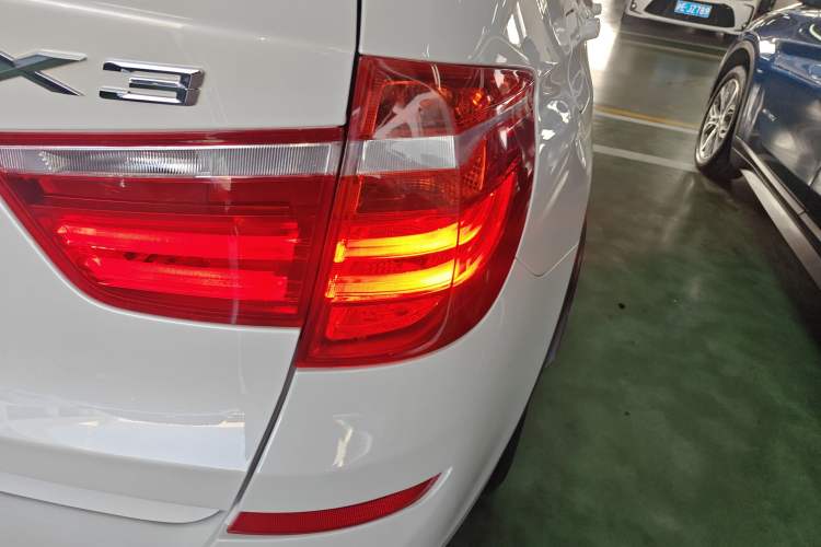 Used BMW X3 2016 sDrive20i Right Rear Taillight