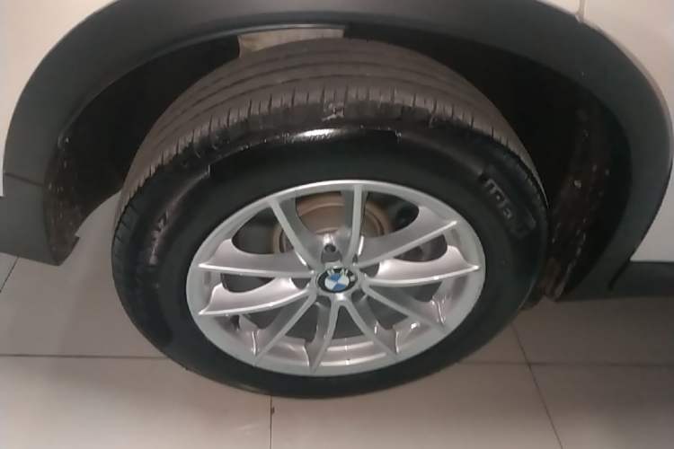 Used BMW X3 2016 sDrive20i Right Rear Wheel Hub
