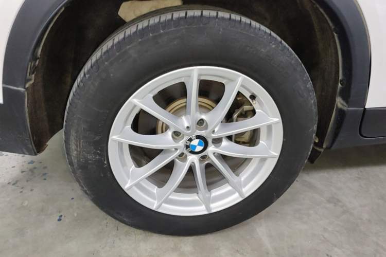 Used BMW X3 2016 sDrive20i Right Rear Wheel Hub