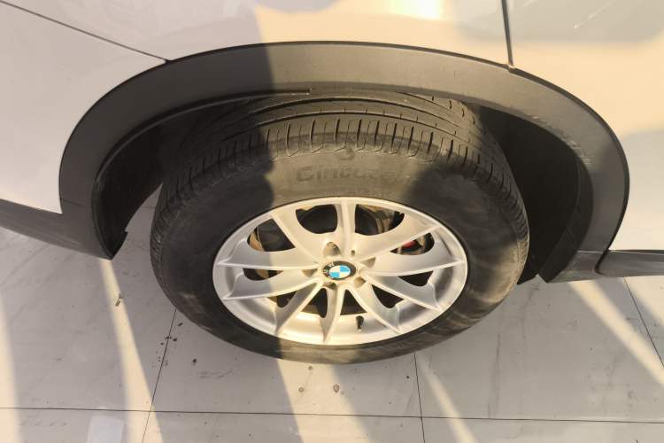 Used BMW X3 2016 sDrive20i Right Rear Wheel Hub