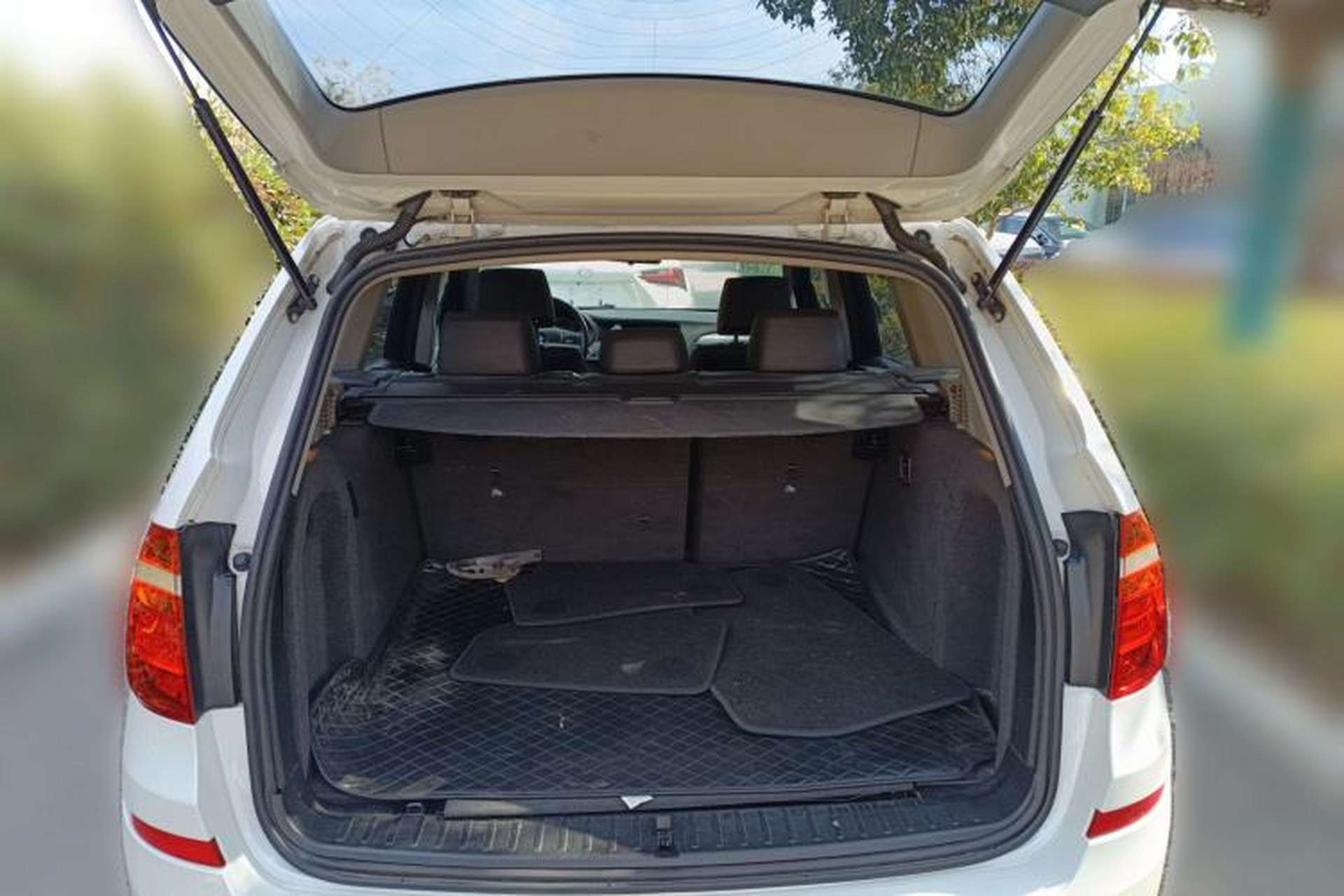 Used BMW X3 2016 sDrive20i Trunk