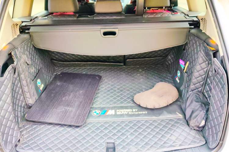 Used BMW X3 2016 sDrive20i Trunk