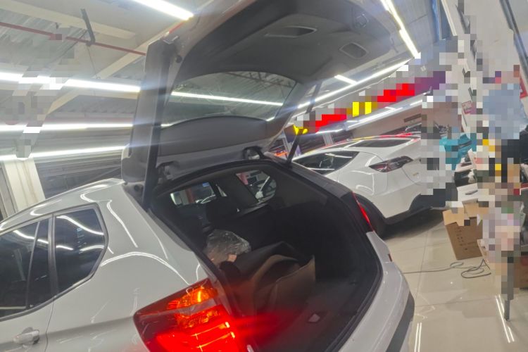 Used BMW X3 2016 sDrive20i Trunk