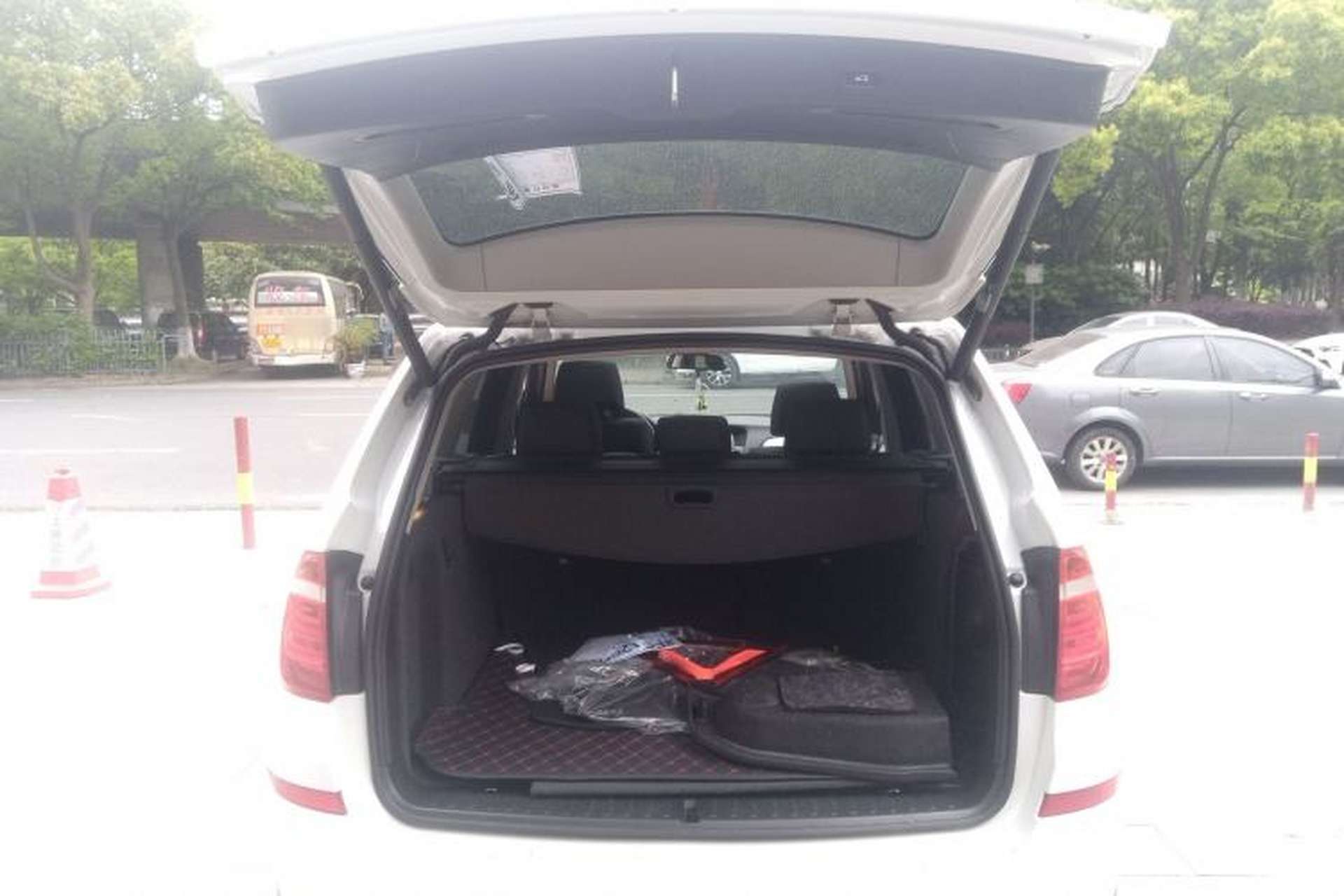 Used BMW X3 2016 sDrive20i Trunk