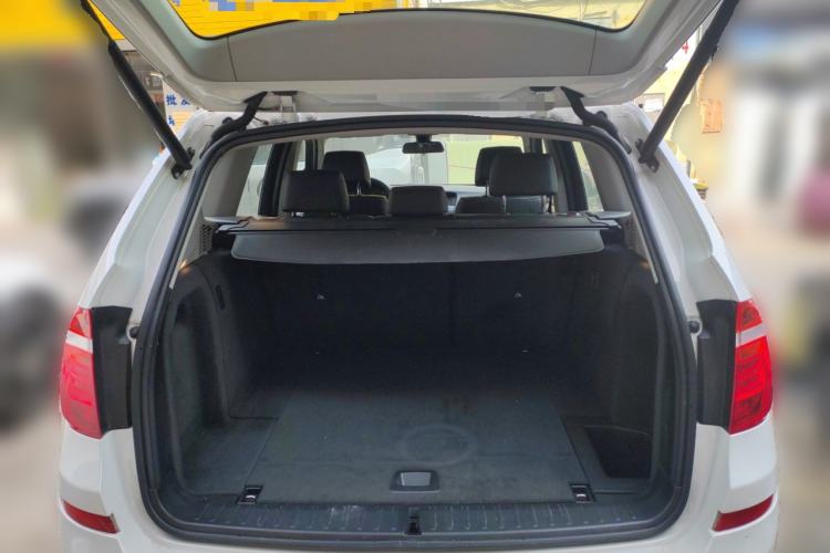 Used BMW X3 2016 sDrive20i Trunk