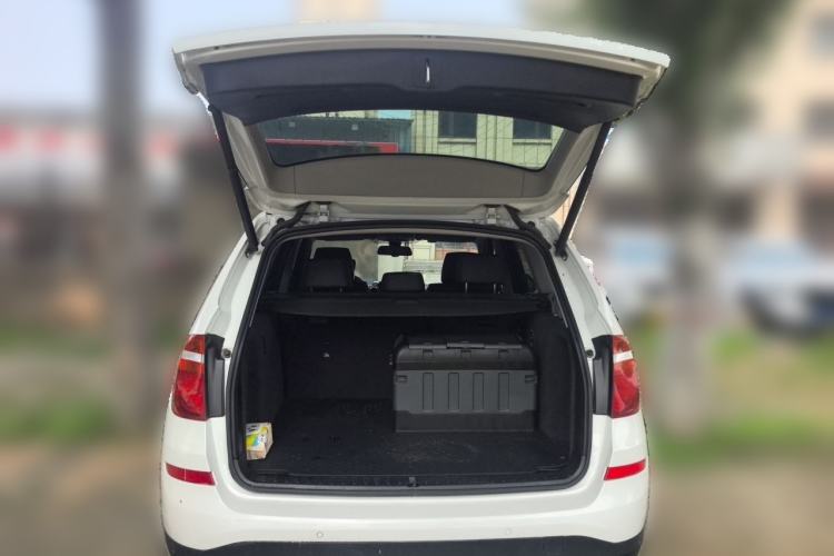 Used BMW X3 2016 sDrive20i Trunk