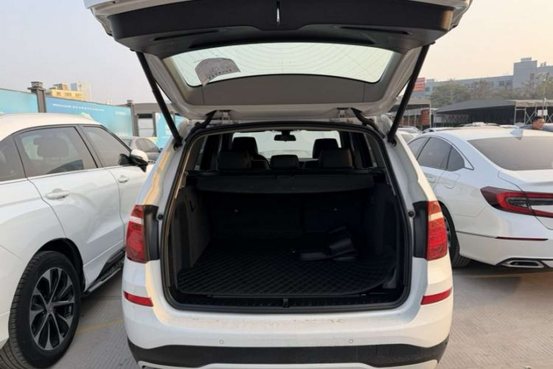 Used BMW X3 2016 sDrive20i Trunk