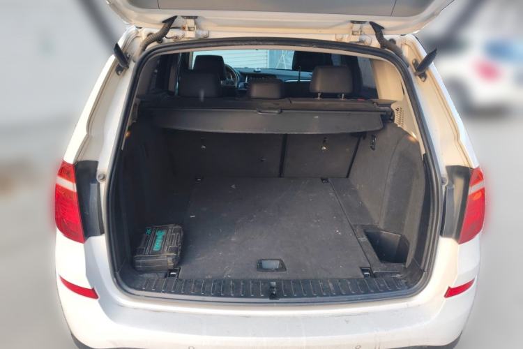 Used BMW X3 2016 sDrive20i Trunk