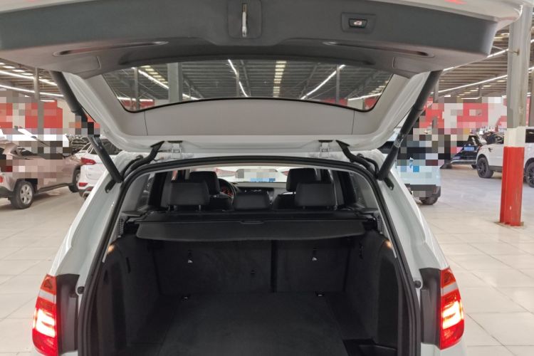 Used BMW X3 2016 sDrive20i Trunk