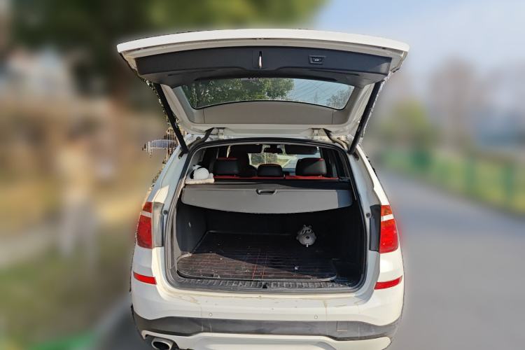 Used BMW X3 2016 sDrive20i Trunk