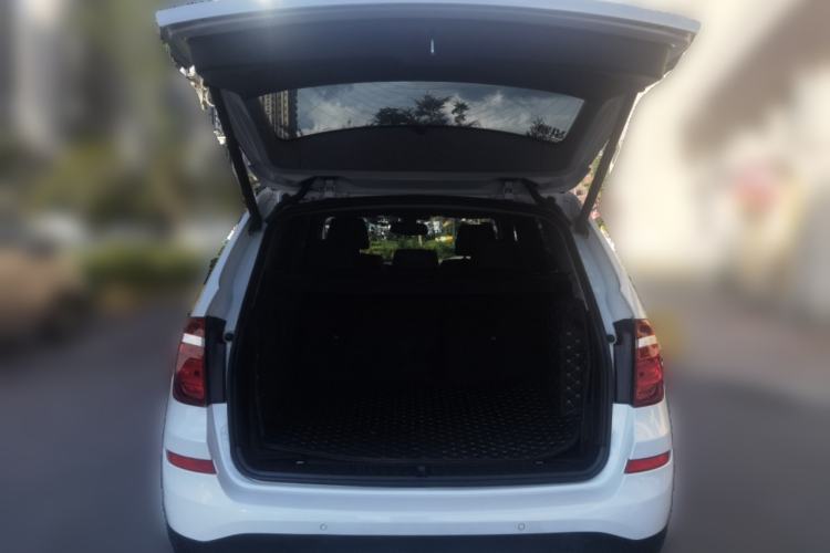 Used BMW X3 2016 sDrive20i Trunk
