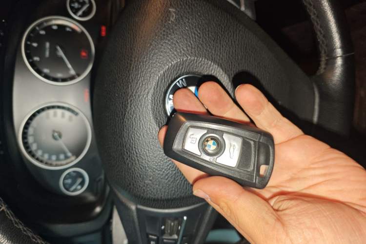 Used BMW X3 2016 sDrive20i Vehicle Key