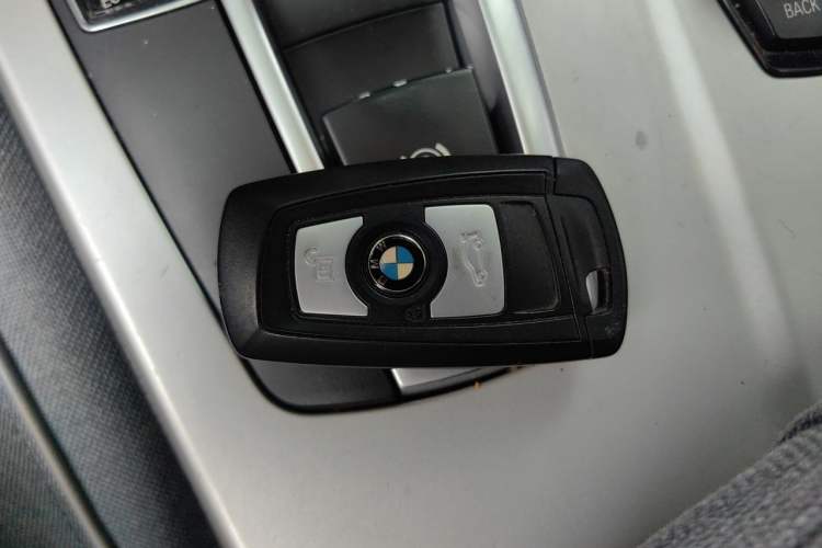 Used BMW X3 2016 sDrive20i Vehicle Key