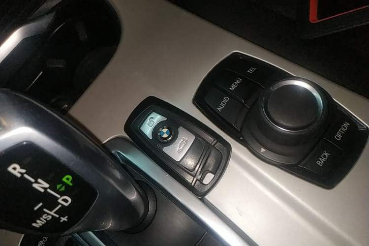Used BMW X3 2016 sDrive20i Vehicle Key