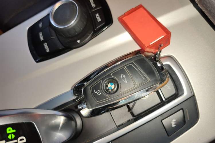 Used BMW X3 2016 sDrive20i Vehicle Key