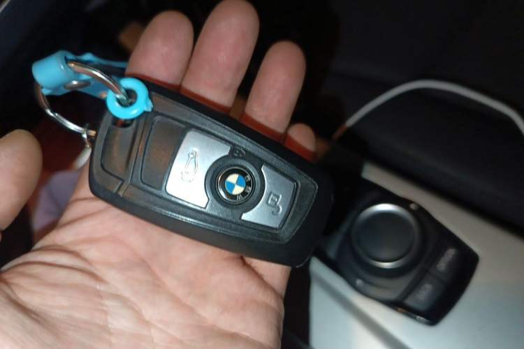 Used BMW X3 2016 sDrive20i Vehicle Key