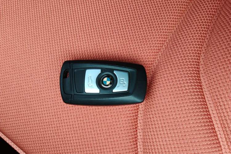 Used BMW X3 2016 sDrive20i Vehicle Key