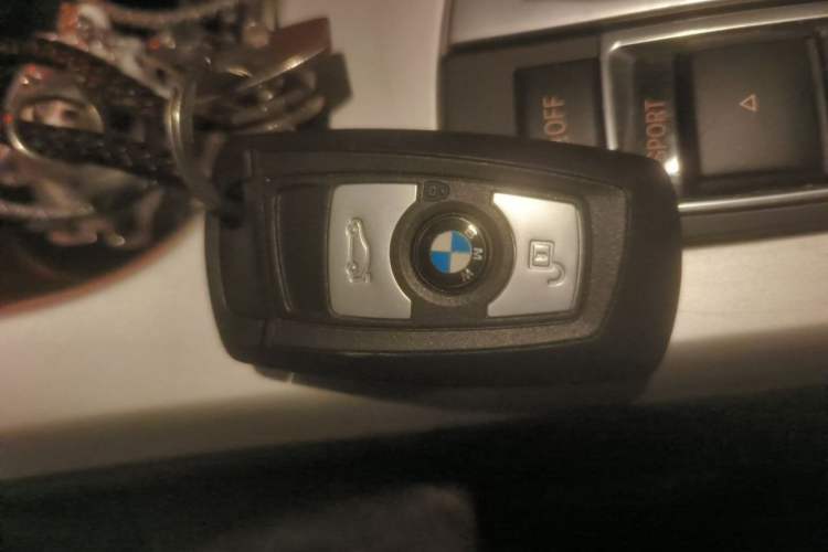 Used BMW X3 2016 sDrive20i Vehicle Key