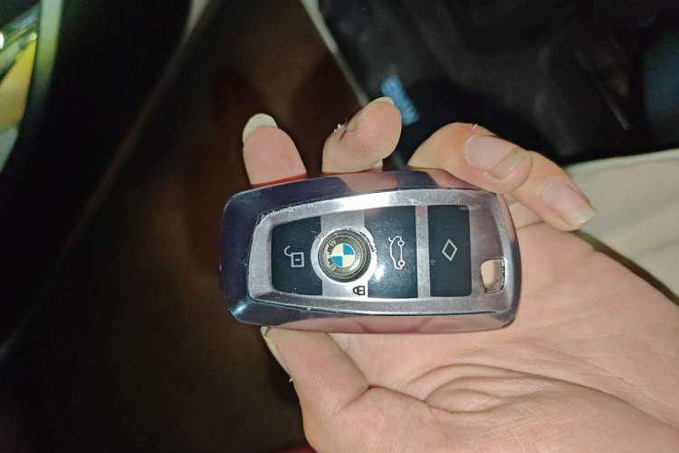 Used BMW X3 2016 sDrive20i Vehicle Key